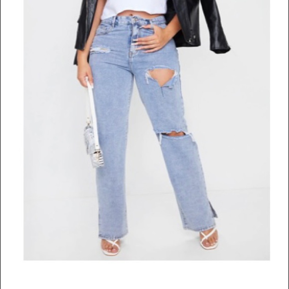 Bleach wash distressed split hem jeans